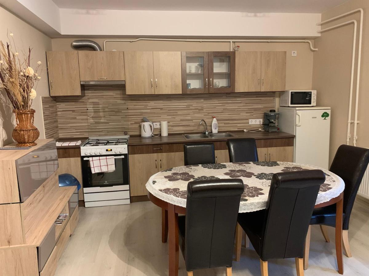 Vila Malom Vendeghaz Sarvaš Exteriér fotografie